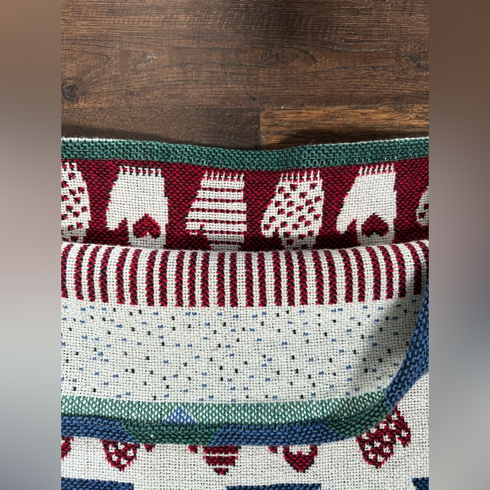HANDMADE Snowman Snow flakes mittens red blue tapestry Hoodie by me, did my best - Picture 15 of 17